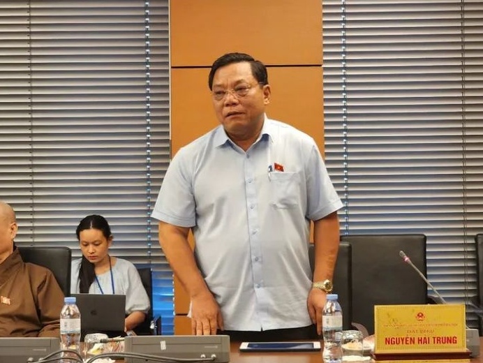 ‘Thuốc giả, bác sĩ giả, chỉ có con tôi chết là thật’