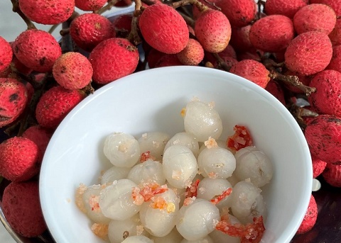 Loại quả từng bị ngó lơ nay 'lên đời' thành đặc sản dân phố mê mẩn vì hương vị lạ, giá tới 85.000 đồng/ kg