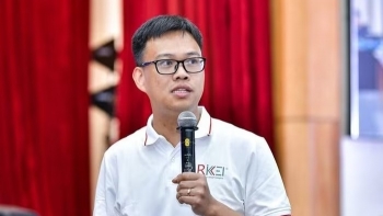 Cựu sinh viên ĐH Bách khoa Hà Nội chỉ ra sai lầm của người trẻ khi đi làm, phải học cách ‘nổ'