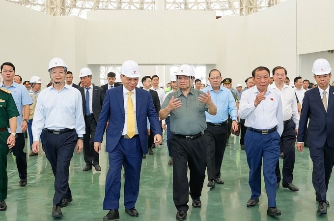 Sau chuyến thị sát cùng tỷ phú Phạm Nhật Vượng, Thủ tướng ra chỉ đạo nóng với siêu dự án Top 10 thế giới của Vingroup