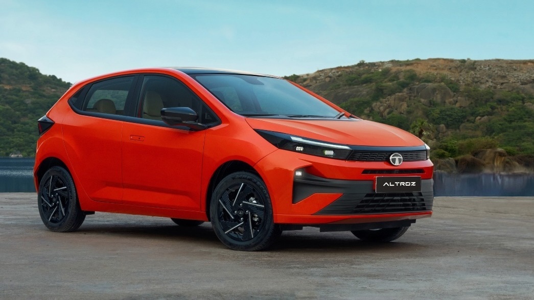Mẫu hatchback giá chỉ từ 185 triệu: 4 phiên bản với nhiều trang bị, thiết kế đẹp đẳng cấp, phù hợp với khách hàng trẻ
