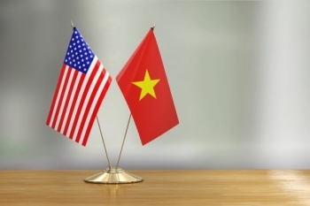 Đàm phán thuế quan có bước ngoặt mới, Bộ trưởng Thương mại Hoa Kỳ muốn 'thúc' hợp tác lĩnh vực công nghệ cao