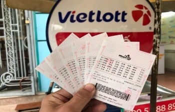 Chơi Vietlott suốt 3 năm, người đàn ông tại Hà Nội cuối cùng cũng trúng giải đặc biệt 1 tỷ đồng