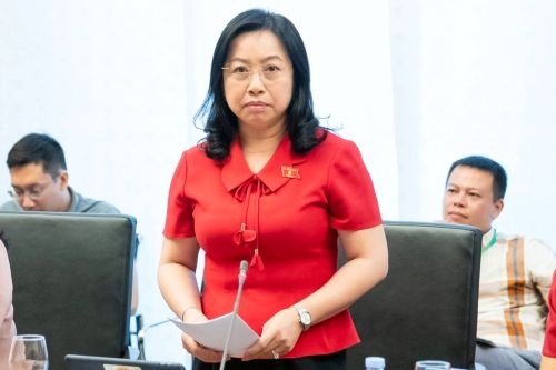 ĐBQH: Cả chợ Ninh Hiệp công khai bán hàng giả, hàng nhái nhưng không thấy cơ quan chức năng đâu?
