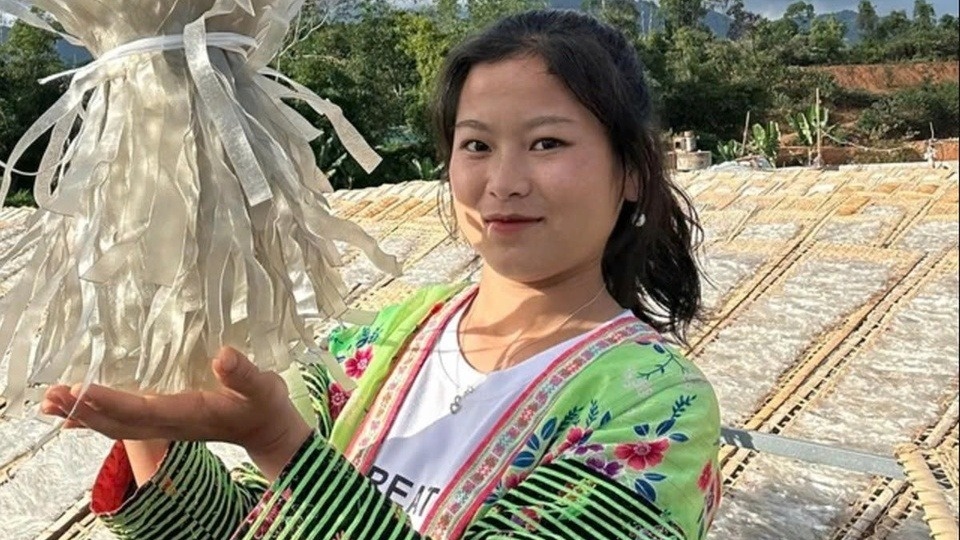 'Bà trùm miến dong' kiếm gần 140 tỷ tung bằng chứng dập nghi vấn 'ăn dày, bom hàng'