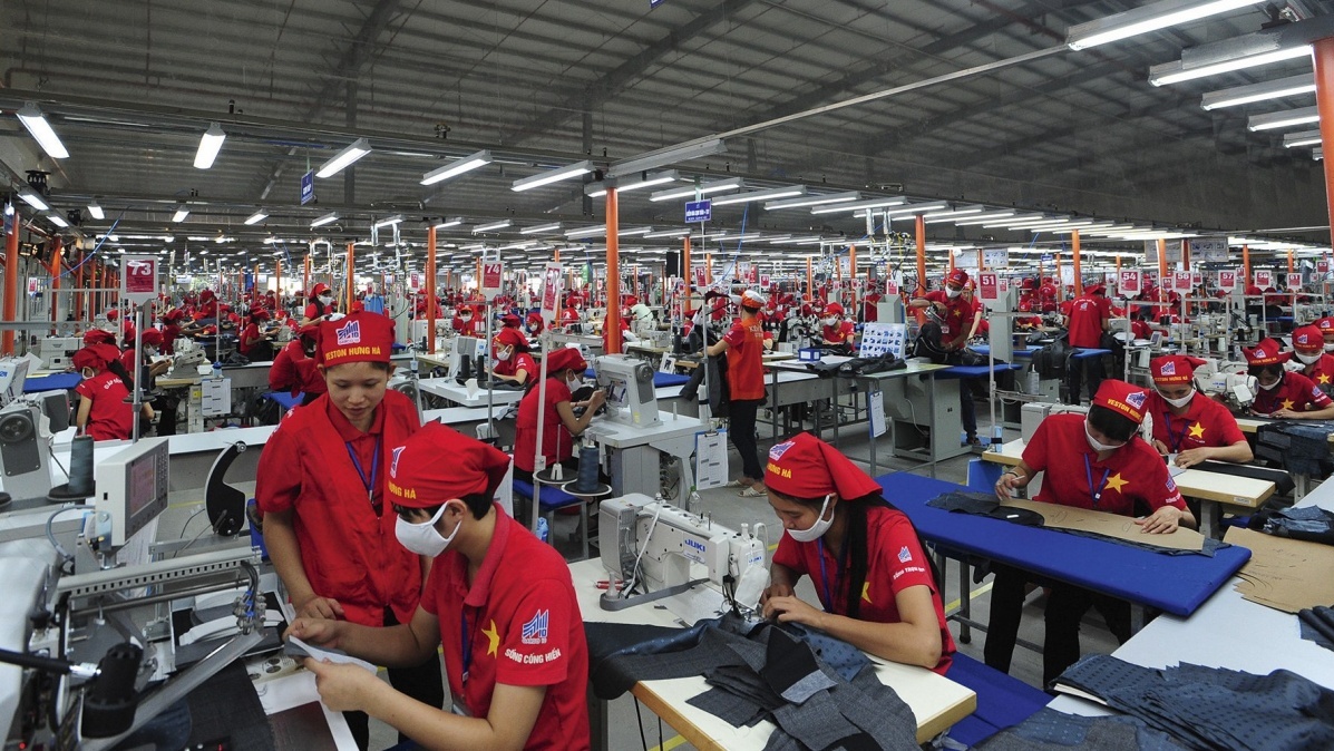 Tranh thủ 90 ngày đàm phán thuế Mỹ, dệt may Việt Nam chạy hết công suất