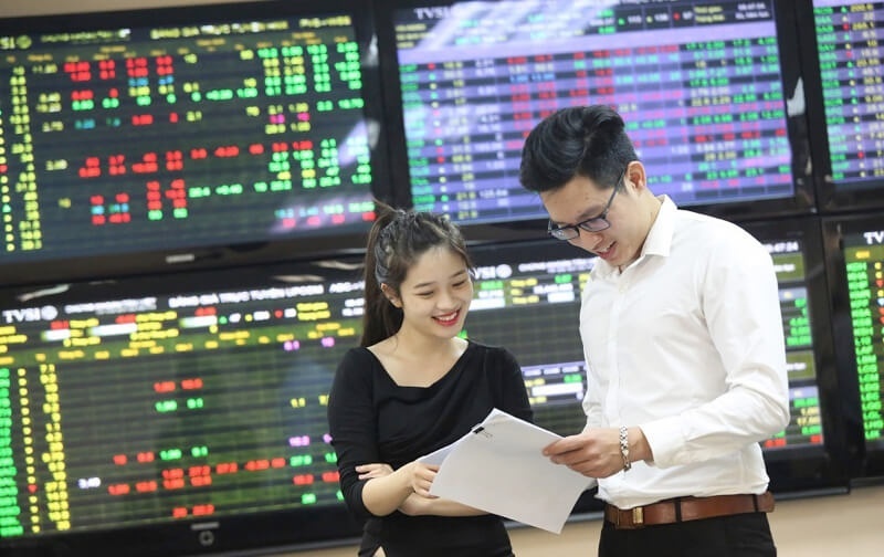 Nhận định chứng khoán 26 - 30/5: VN-Index đi ngang, nhà đầu tư 'nín thở' chờ quyết định áp thuế của Mỹ