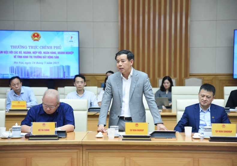 Triệu tập loạt 'đại bàng' bất động sản Vingroup, Sun Group, Novaland… Thủ tướng ra chỉ đạo nóng tháo gỡ điểm nghẽn thị trường