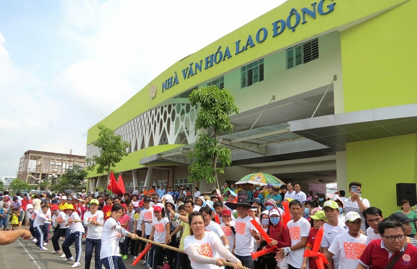 Không tiếc tiền, một đơn vị đưa 5.000 lao động làm công việc độc hại, nguy hiểm đi nghỉ dưỡng