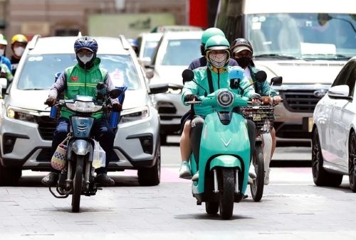 Chuyển đổi 400.000 xe xăng sang xe điện: TP.HCM sẽ làm gì?