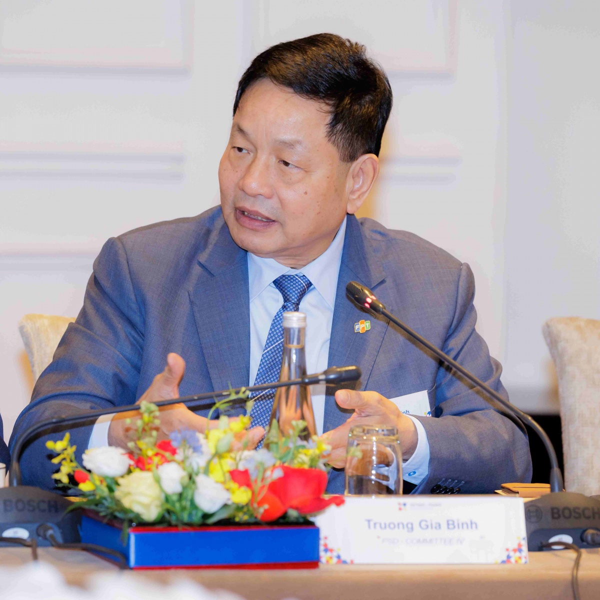 Chủ tịch HĐQT FPT đề xuất chiến lược 'đồng hiện diện' với các doanh nghiệp Pháp
