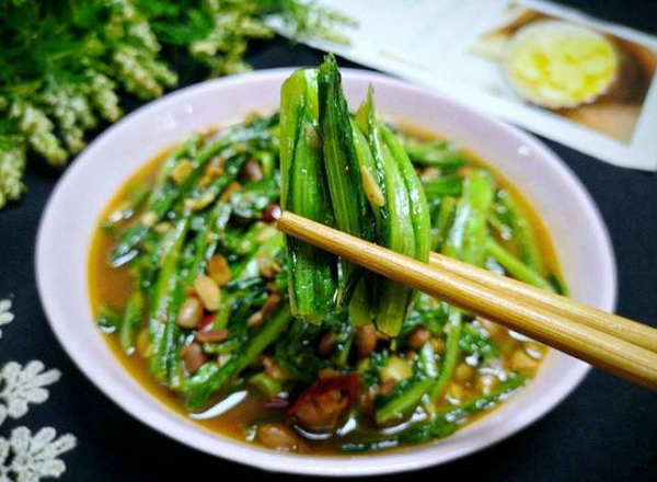 Bất ngờ loại rau giàu canxi 'vượt mặt' cả canh xương hầm: Bán đầy chợ Việt, giá siêu rẻ