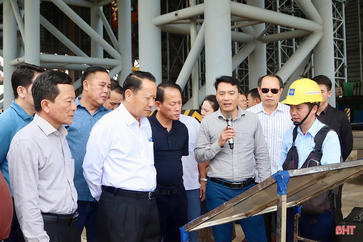 Lãnh đạo Lào vừa tới thăm dự án thép gần 13 tỷ USD ở Việt Nam, kinh ngạc trước quy mô của 'biểu tượng công nghiệp'