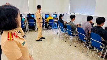 Chỉ còn ít ngày sẽ ‘xóa sổ’ học tủ, đại diện Cục CSGT đưa ra cách học ‘đúng, trúng’ khi thi bằng lái ô tô các hạng