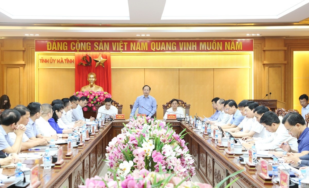 Khẩn trương gỡ vướng khu công nghiệp phụ trợ gần 1.000ha phục vụ nhà máy VinFast tại Hà Tĩnh