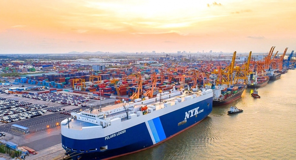 Bất Chấp Thị Trường Biến Động VSC tiếp tục mua vào cổ phiếu HAH