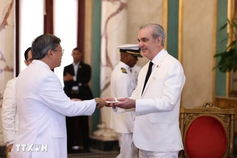 Đồng minh của Mỹ, quốc gia có nền kinh tế lớn nhất khu vực Caribe muốn đưa quan hệ hợp tác với Việt Nam lên tầm cao mới