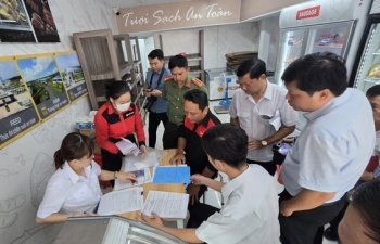Người tố C.P. Việt Nam bán thịt heo bệnh chính thức được cơ quan chức năng mời lên làm việc