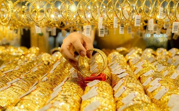 Giá vàng giảm tuần thứ hai liên tiếp