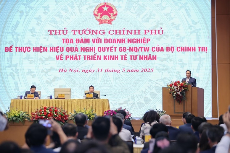 Thủ tướng: Nhà đầu tư không cần phải có kinh nghiệm, chỉ cần hiệu quả, lợi nhuận