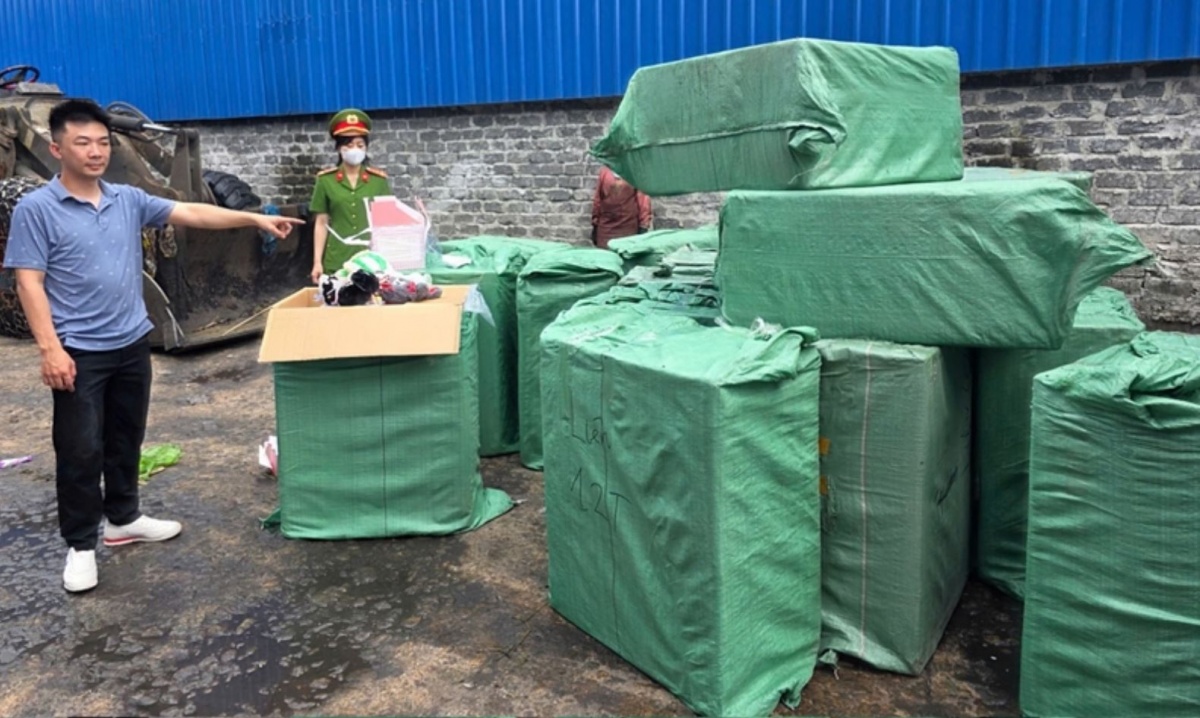Tiêu hủy 2.000 con Baby Three chứa formaldehyde vượt mức cực kỳ độc hại cho trẻ nhỏ
