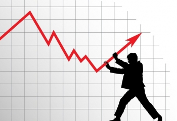 VN-Index đảo chiều phút chót, 31 cổ phiếu tím trần