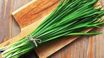 Loại lá bình dân nhưng ví như ‘nhân sâm của nhà nghèo’, chỉ hơn 30.000 đồng/kg giúp bổ thận tráng dương: Dân sành ăn đua nhau mua