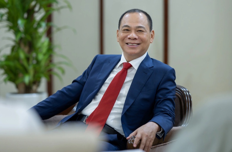 Tiếp tục rót tiền vào VinFast, ông Phạm Nhật Vượng khẳng định đồng hành không điều kiện