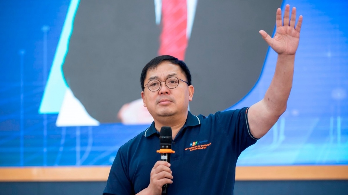 Sau nhiều năm làm CEO, ông Hoàng Nam Tiến chỉ thẳng cơ hội việc làm của ngành Marketing: 5 năm tới mức lương có như kỳ vọng?