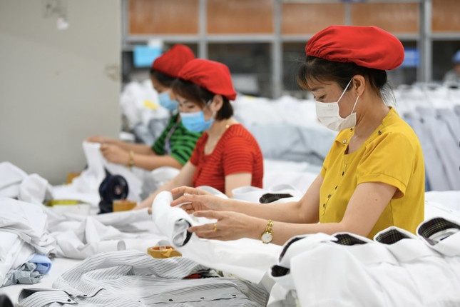 PGS.TS Phạm Thế Anh: Dồn lực vào đầu tư công mà doanh nghiệp Việt đứng ngoài thì vô nghĩa