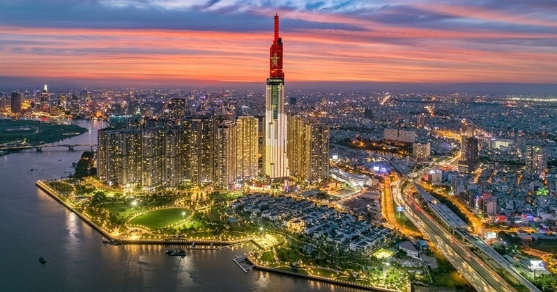 Giáo sư Đại học Kinh tế Quốc dân: Tốc độ tăng trưởng GDP cần 9,5%/năm để Việt Nam ‘hóa rồng’ vào 2045