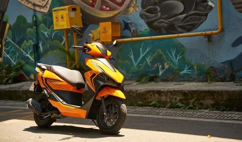 Mẫu xe ga mới của Honda sắp bán tại Việt Nam: Tiêu hao 1,85L/100km, thiết kế lai giữa AirBlade và Vario, giá bán có hợp lý?