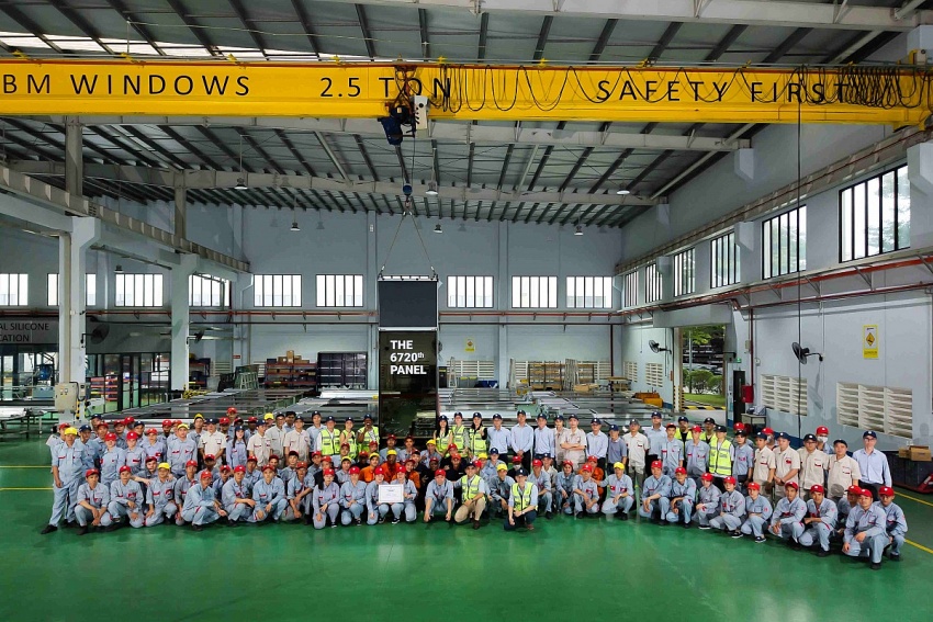 Công ty của ông Nguyễn Bá Dương làm nên kỳ tích tại siêu công trình cao 300m, nằm giữa trung tâm tài chính Canada