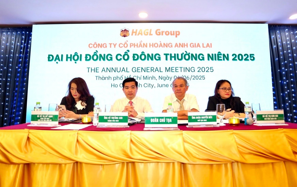 Bài toán trung hòa lợi ích ở HAGL: Bầu Đức cần thêm hai 'cái gật đầu' để xử lý 4.000 tỷ đồng nợ vay