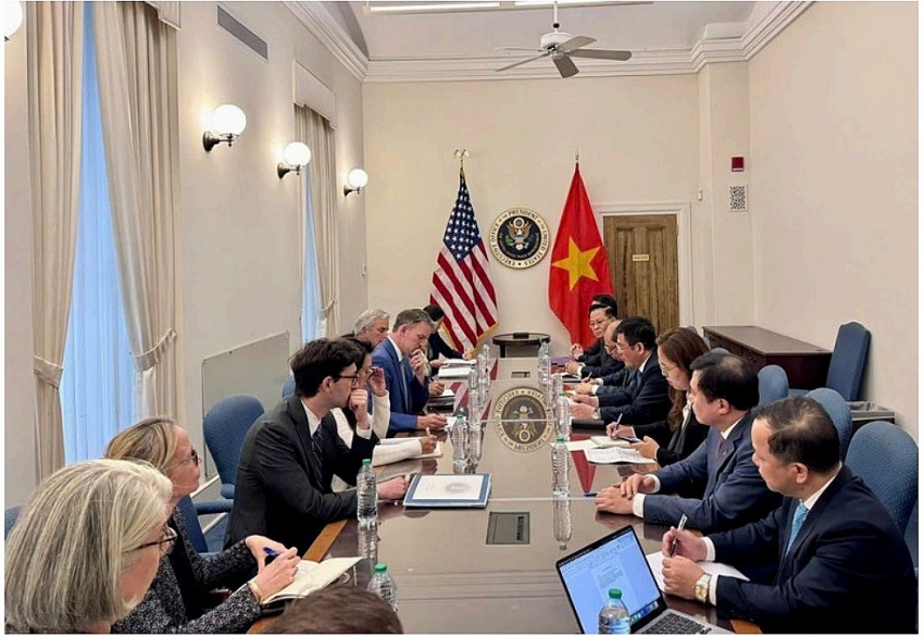 Rủi ro căng thẳng thương mại đã hạ nhiệt bớt, CTCK chỉ điểm chiến lược đầu tư chứng khoán tháng 6/2025