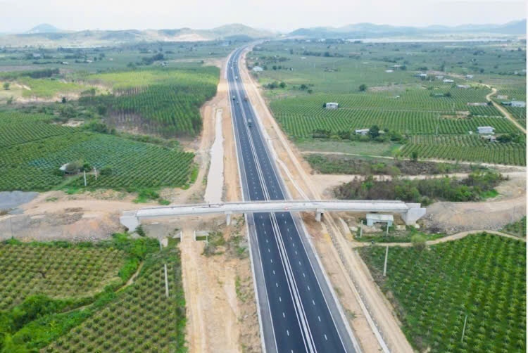 Cuộc đua nghìn tỷ mở rộng cao tốc Bắc – Nam: Ai sẽ là người bứt phá dẫn đầu?