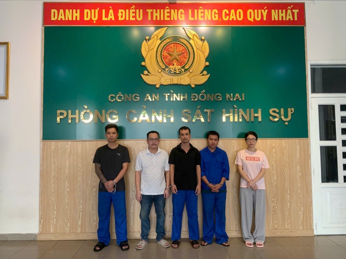 Khởi tố, bắt tạm giam 5 người trong vụ lừa 10.000 tỷ đồng
