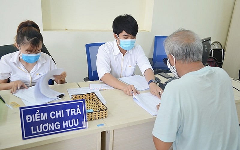 Từ 1/7/2025, lương hưu thấp nhất được ấn định ở mức 2,34 triệu đồng/tháng: Ai sẽ được hưởng?