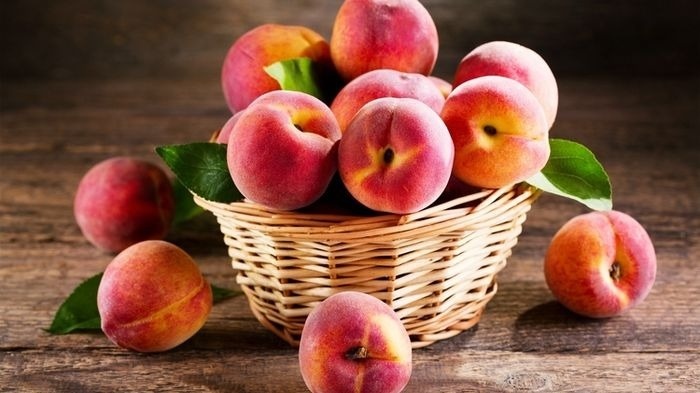 Nông dân các tỉnh miền núi phía Bắc trúng đậm trái 'vàng mùa hè', chị em đổ xô săn lùng với mức giá chỉ từ 15.000 đồng/kg