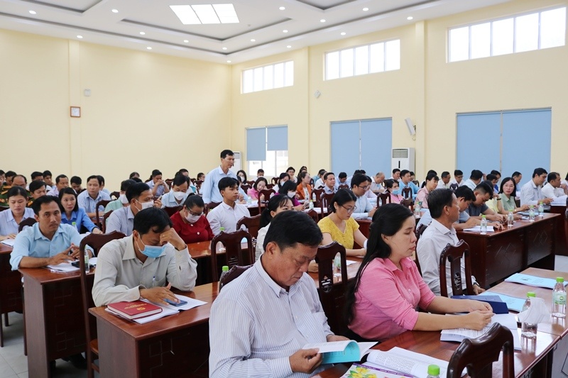 Đề xuất công chức đi học sau đại học phải cam kết làm việc tại cơ quan gấp 3 lần thời gian đào tạo
