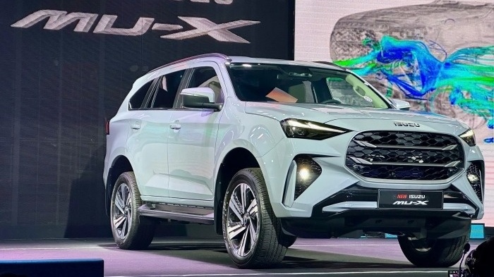 ‘Kình địch’ giá rẻ mới của Toyota Fortuner và Ford Everest vừa ra mắt tại Việt Nam: Thương hiệu Nhật Bản, thiết kế mạnh mẽ và hiện đại