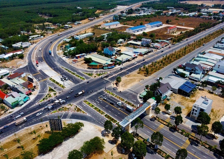 Tranh thủ 90 ngày hoãn thuế, ‘thủ phủ công nghiệp’ phía Nam xuất siêu 4,27 tỷ USD trong 5 tháng