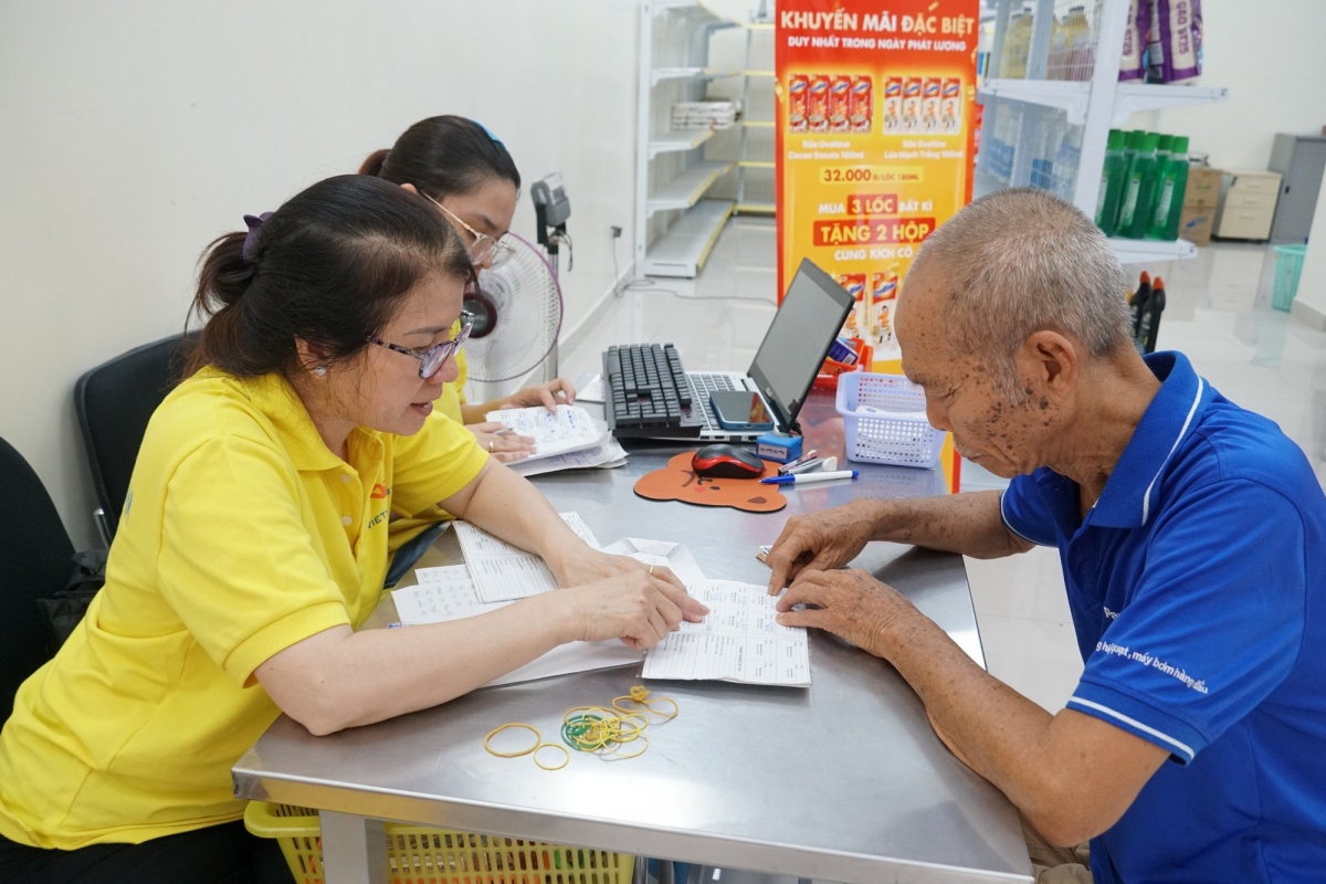 Từ 1/7/2025, đang hưởng lương hưu vẫn có thể nhận trợ cấp một lần nếu thuộc diện này