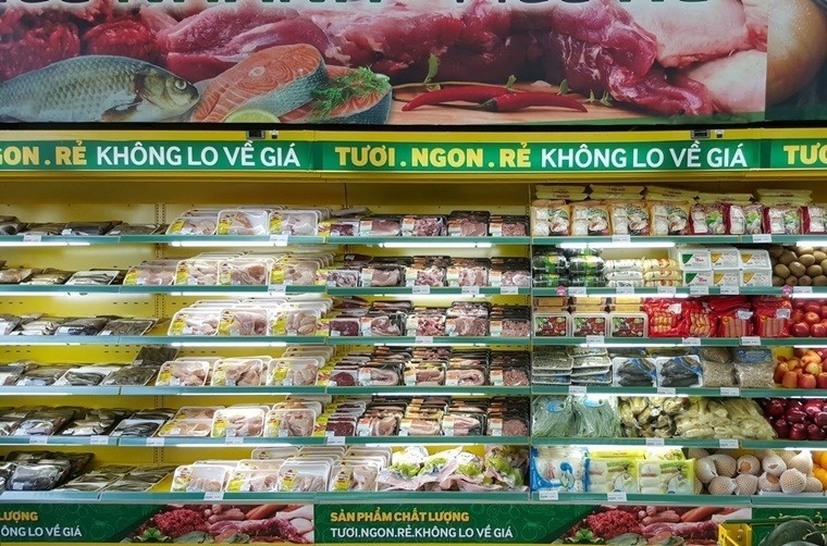 Vẫn bán thịt C.P. giữa khủng hoảng, Bách Hóa Xanh đang 'chơi canh bạc' gì?