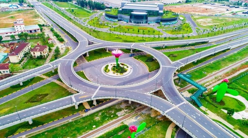 Tổ chức quốc tế đồng loạt hạ dự báo tăng trưởng: Kinh tế thế giới chậm lại, Việt Nam vẫn kiên định mục tiêu 8%