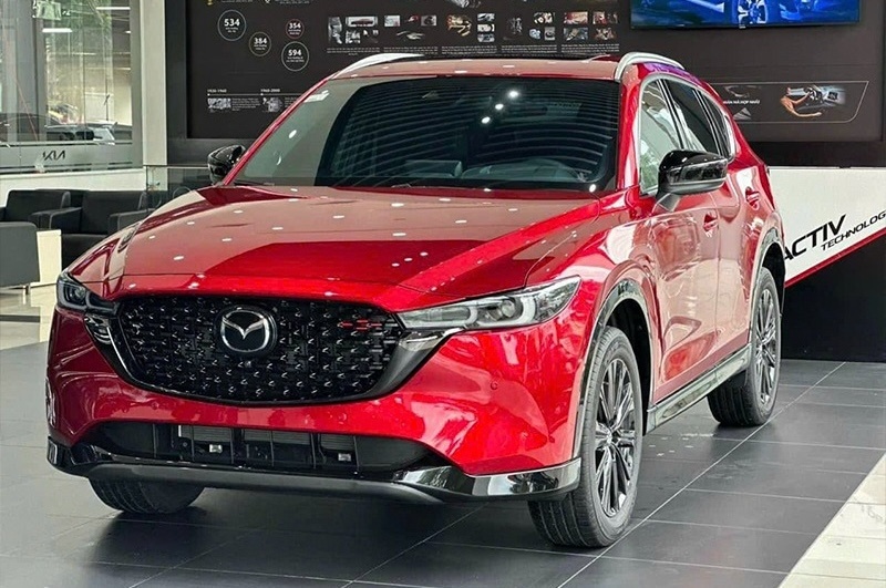 Loạt ô tô gầm cao 5 chỗ đua nhau giảm giá rẻ như cho: 700 triệu khách hàng có nhiều lựa chọn, toàn xe xịn