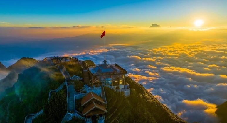 Ngành học trong năm 2025 cần tới 5,5 triệu lao động, đang là sinh viên cũng kiếm tiền: Ra trường đi làm thu nhập chạm ngưỡng 50 triệu/ tháng