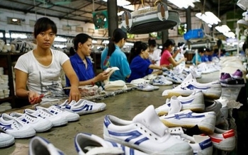 Công ty giày biểu tượng một thời liên tục thua lỗ, sa thải 20% nhân sự vẫn bị nghi ngờ khả năng hoạt động
