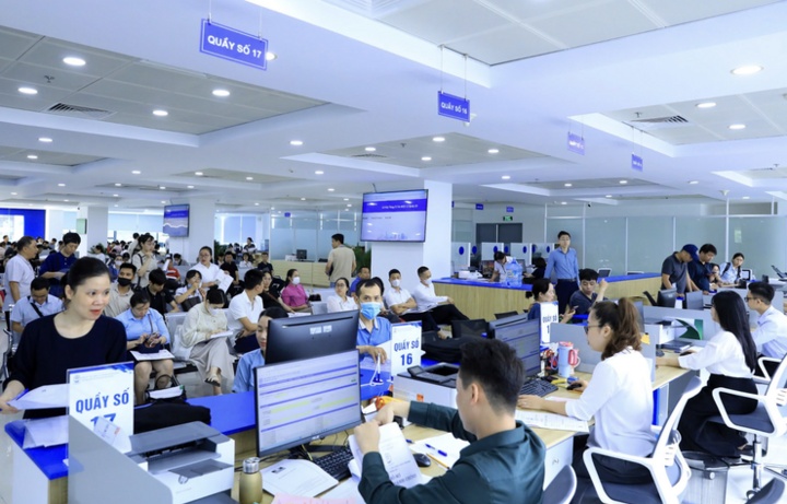 Hà Nội chi gần 47 tỷ đồng trả chế độ cho 40 cán bộ nghỉ việc khi tinh gọn bộ máy