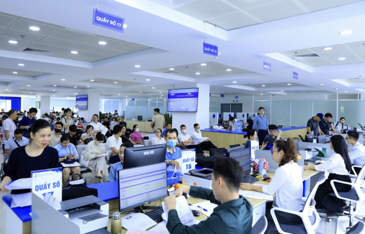 Hà Nội chi gần 47 tỷ đồng trả chế độ cho 40 cán bộ nghỉ việc khi tinh gọn bộ máy